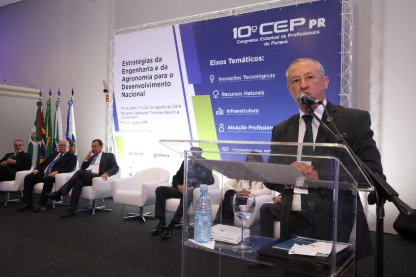 Presidente do Crea-PR engenheiro civil Ricardo Rocha de Oliveira