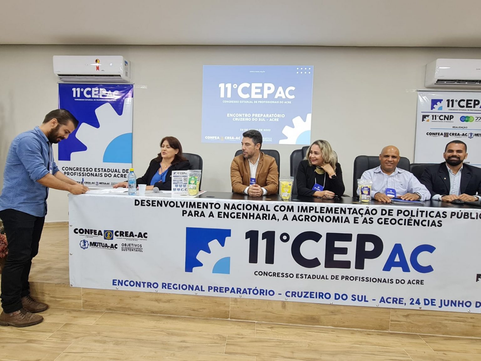 Entrega de proposta para a coordenação do 11º CEP-AC
